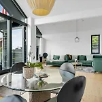 Holiday home Stunning In With Wifi *